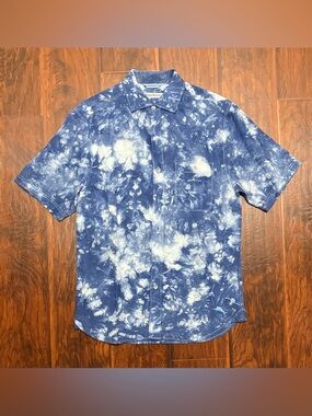 Tommy Bahama Tie Dye Button Up Shirt Men’s XS Blue White Beach Summer